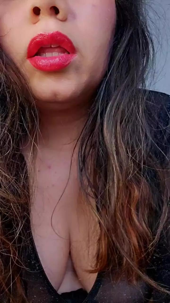 Sophie_artiste on Cam4 