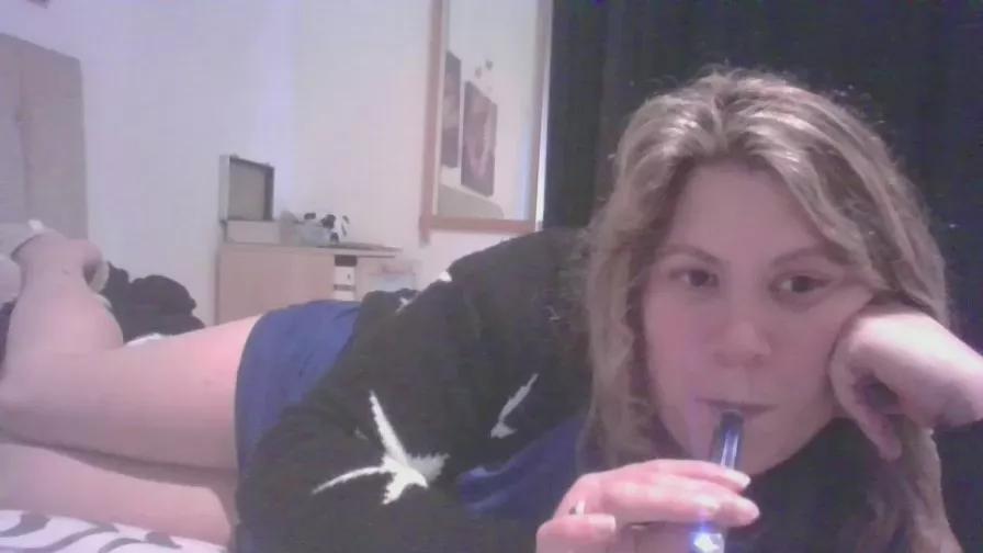 Sophiebabe1 on Cam4 