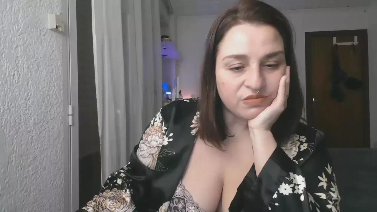 Sophiecronax on Cam4 