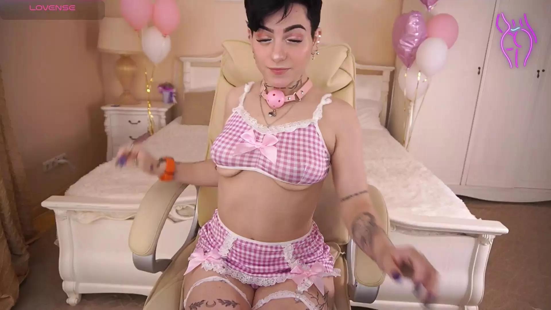 SophiyaStar on Cam4 