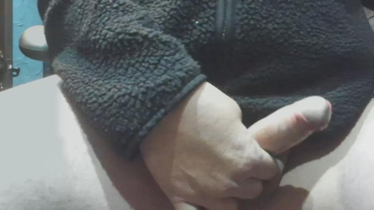 Spudgunn70 on Cam4 