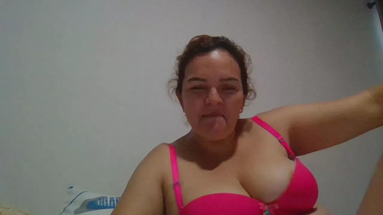 squirtxx on Cam4 