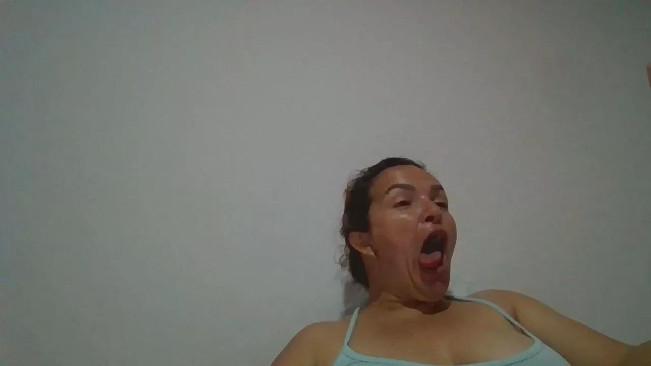 squirtxx on Cam4 
