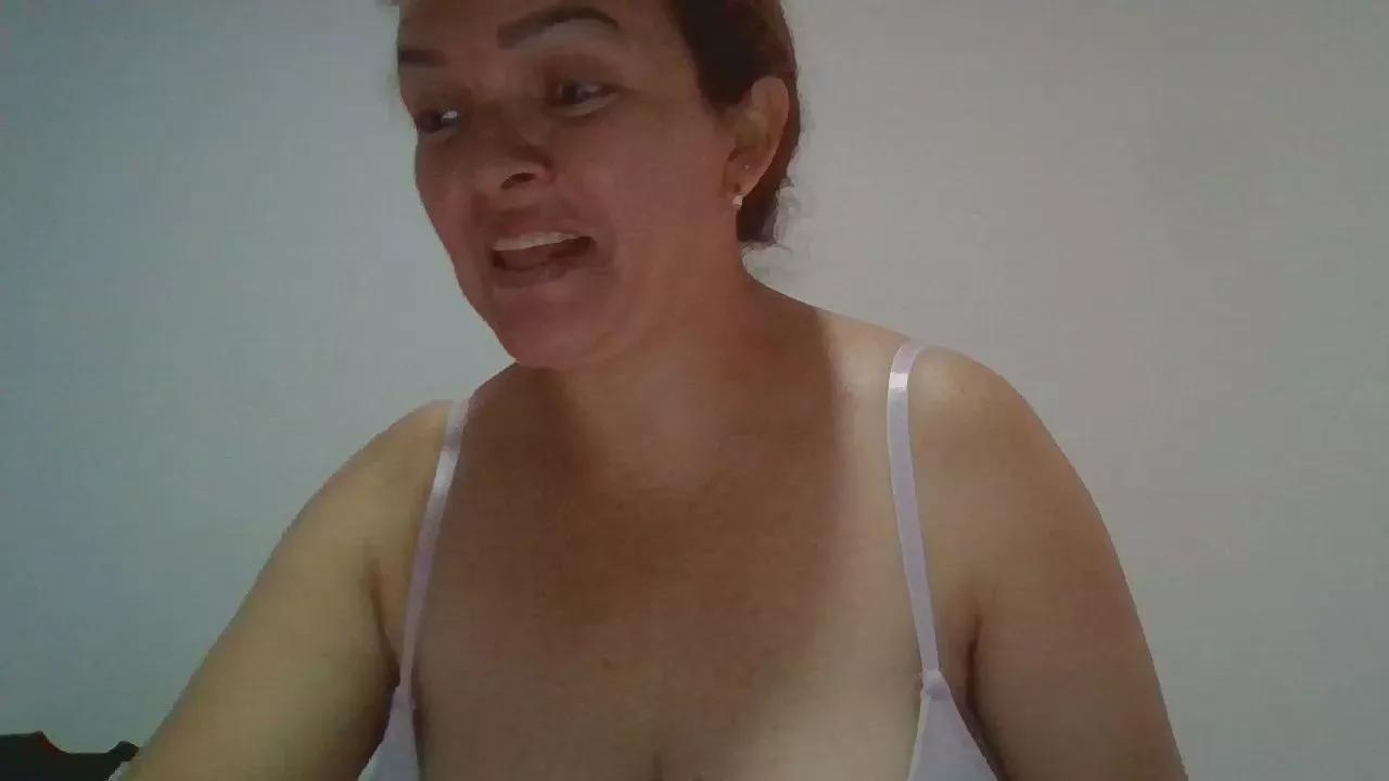 squirtxx on Cam4 