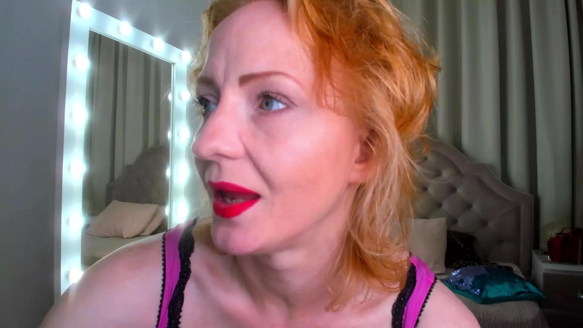 Offline SquirtyAlisa on Cam4