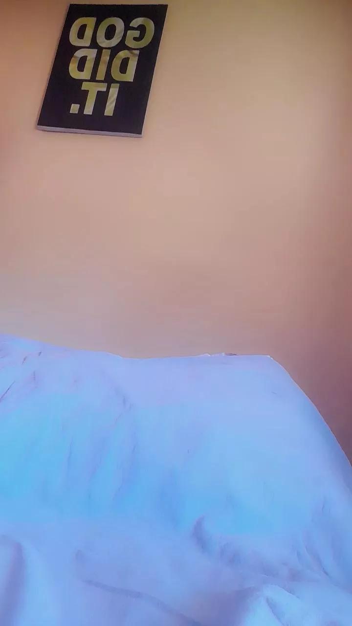 Squirtycherry on Cam4 
