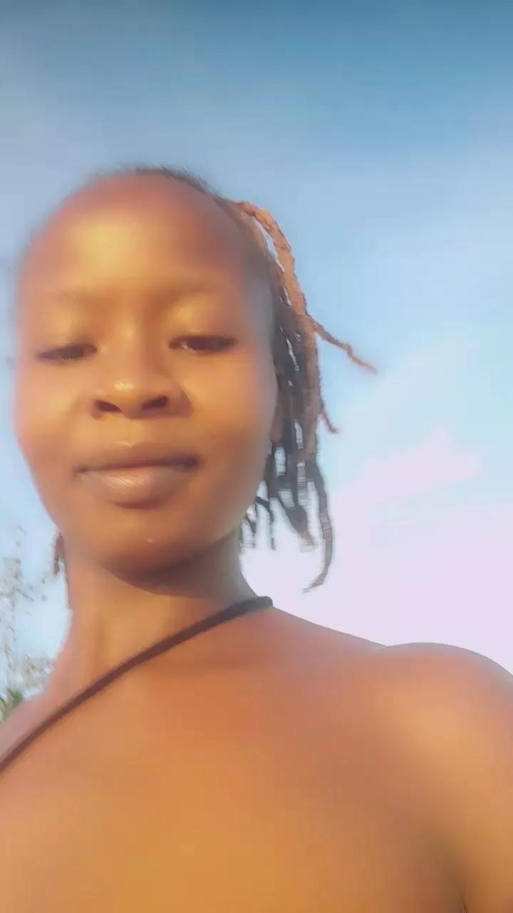 Squirtycherry on Cam4 
