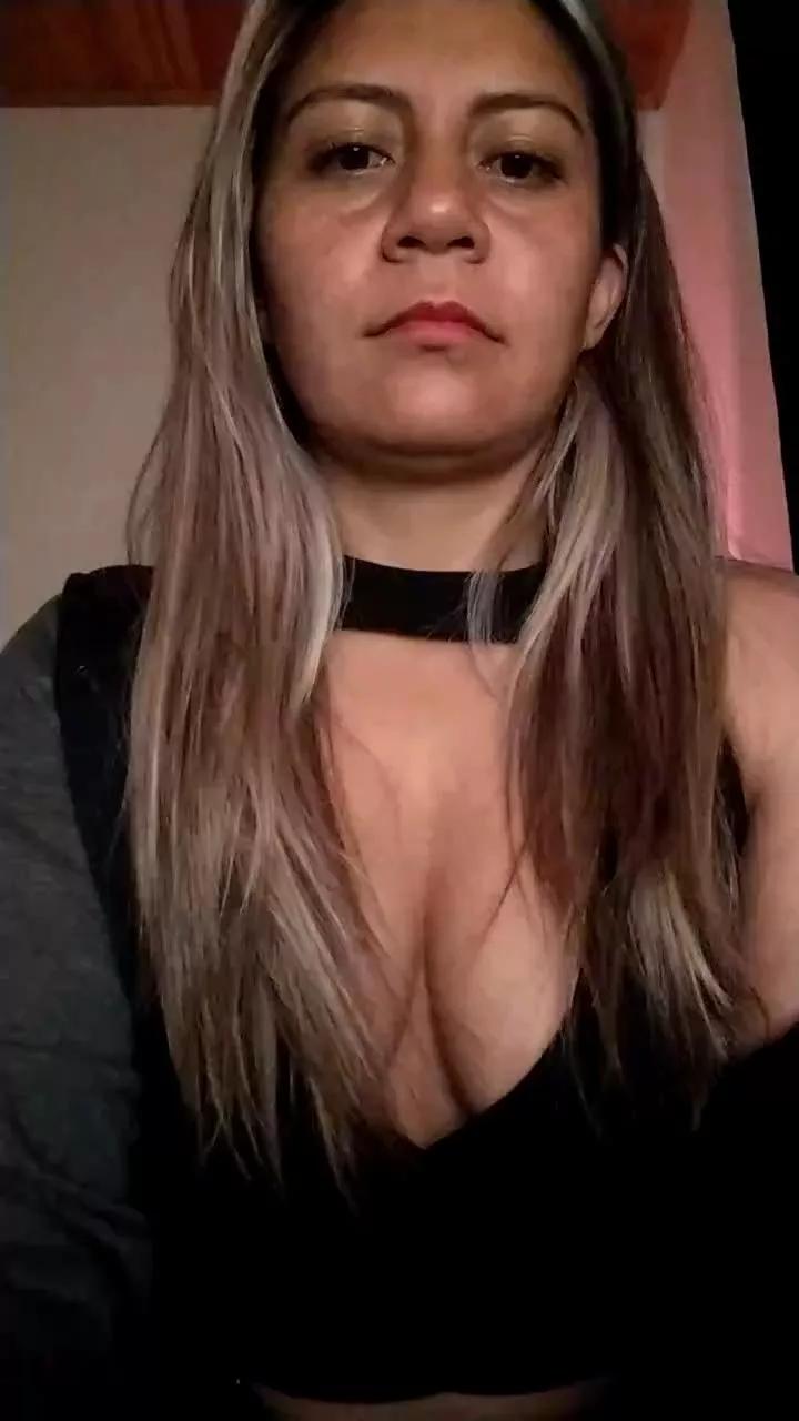 SsweetBlueberry on Cam4 