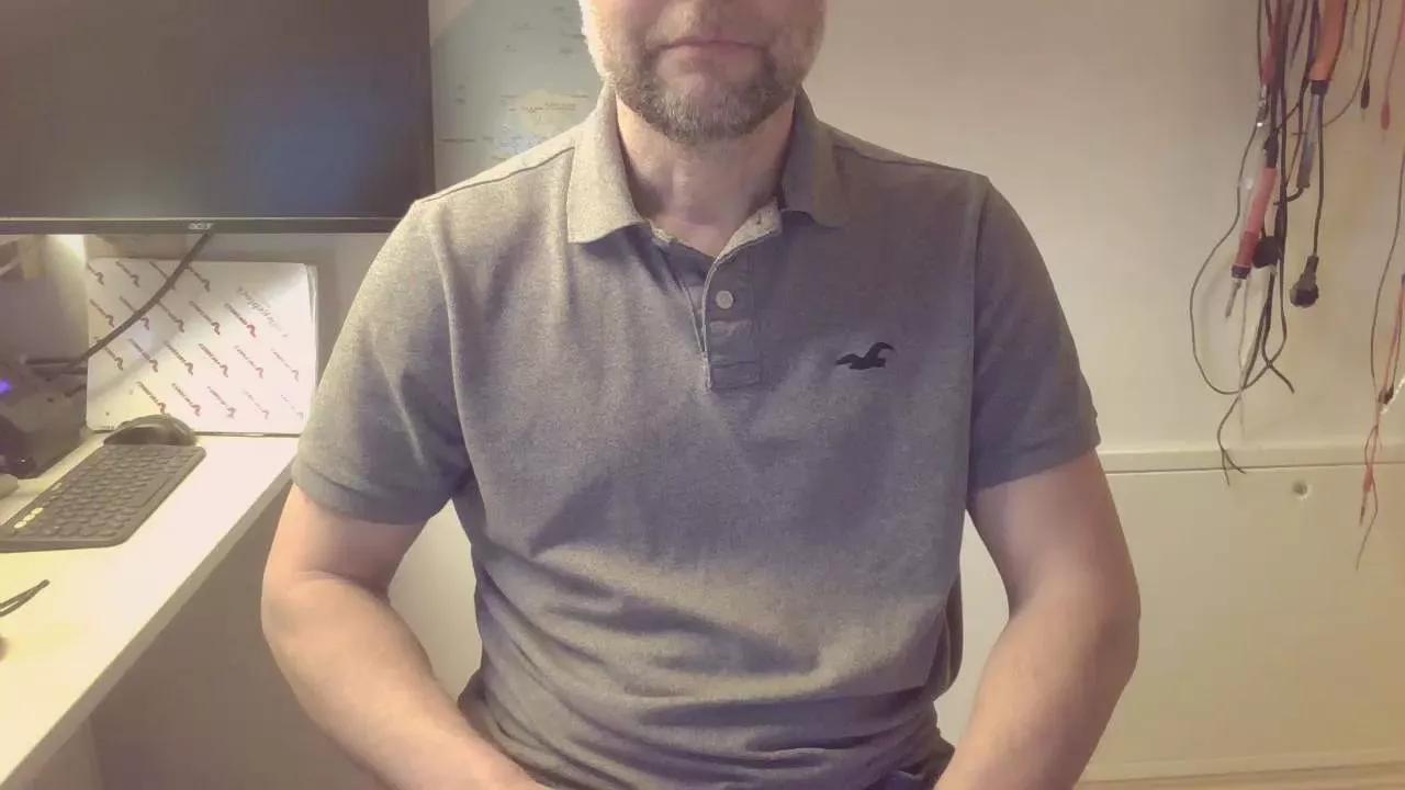 steakmedium on Cam4 