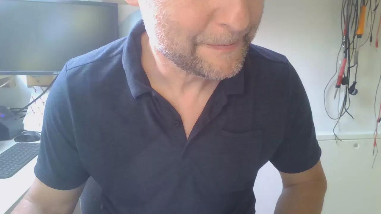 steakmedium on Cam4 