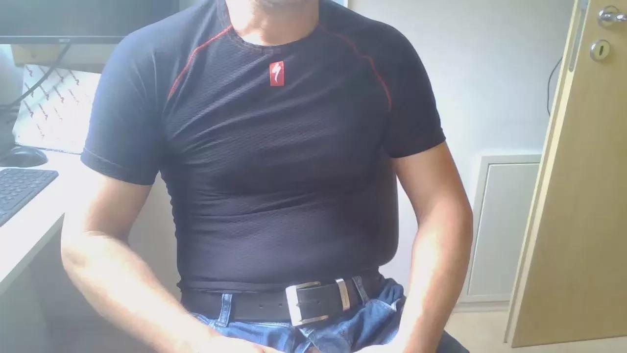 steakmedium on Cam4 