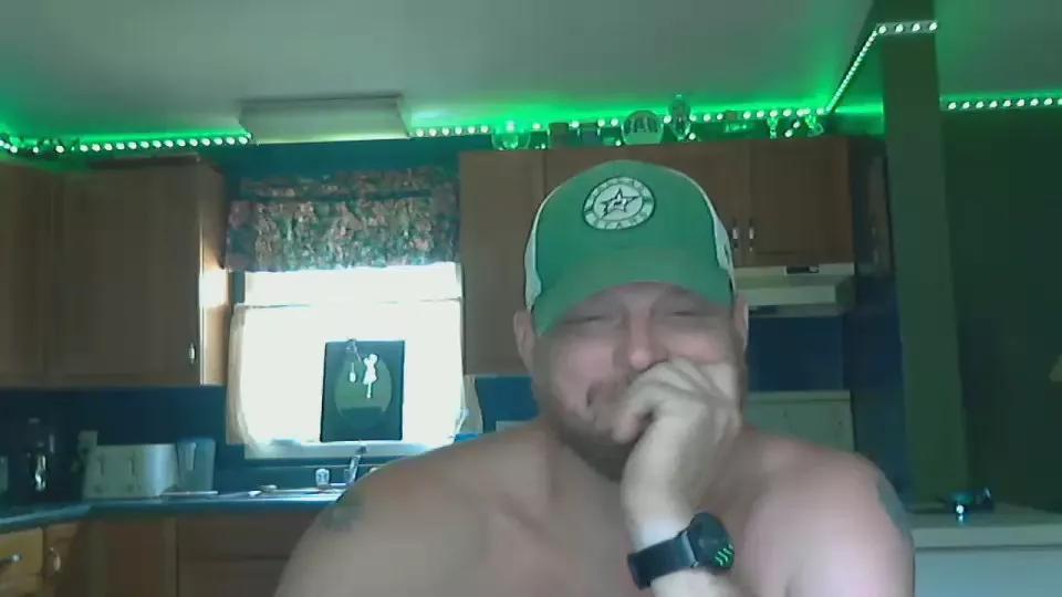 Steamjocky777 on Cam4