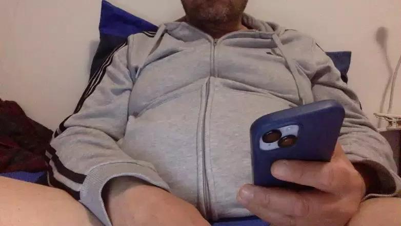 steve69_hot1 on Cam4 