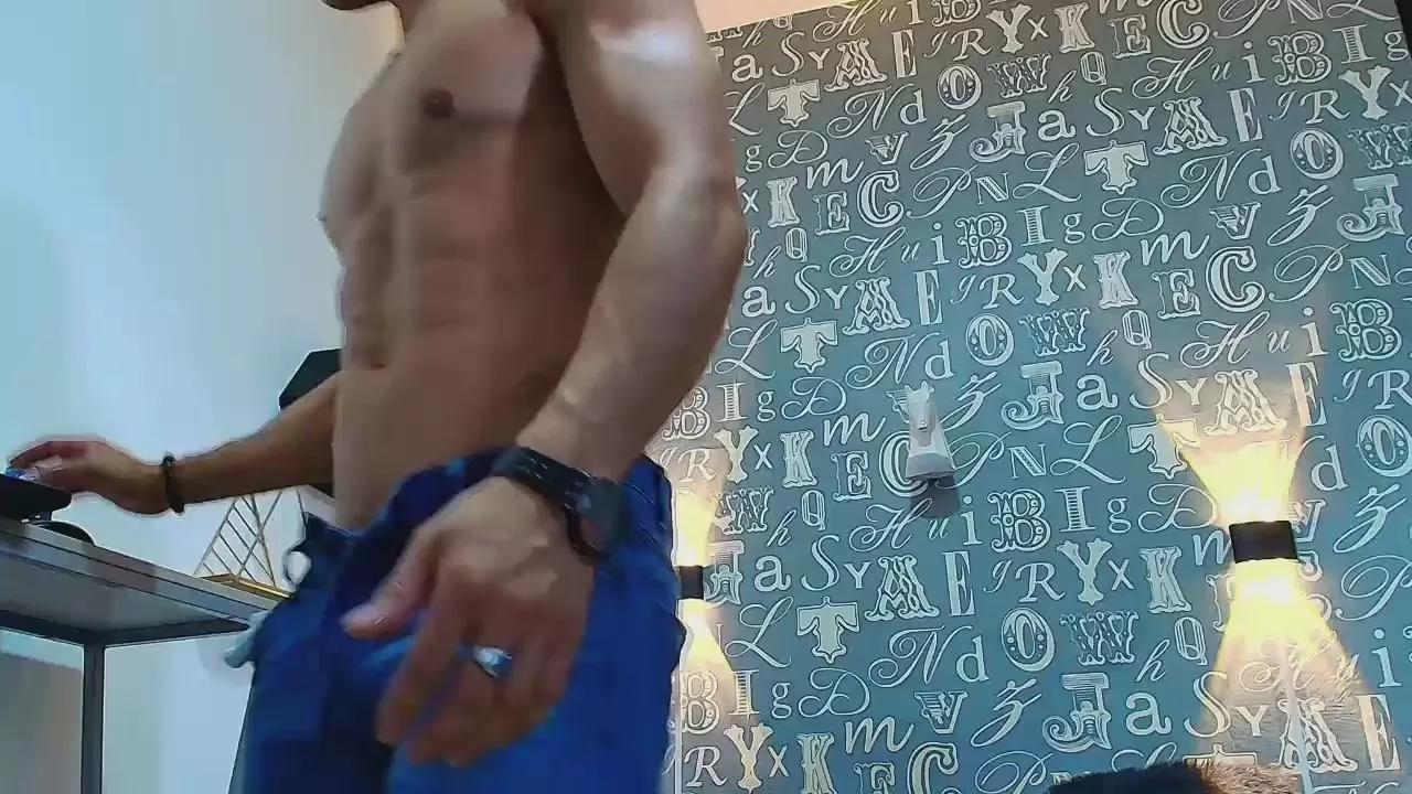Stevenx94 on Cam4 
