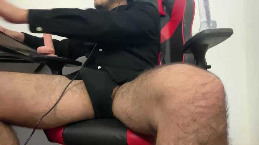 Offline stgoerotic on Cam4