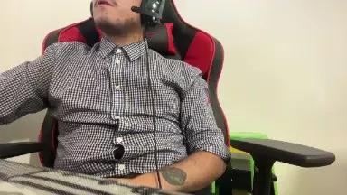 Offline stgoerotic on Cam4