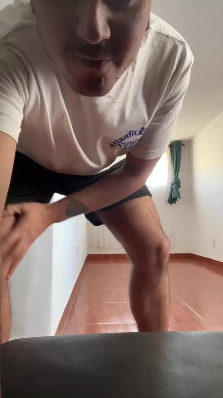 Offline stgoerotic on Cam4