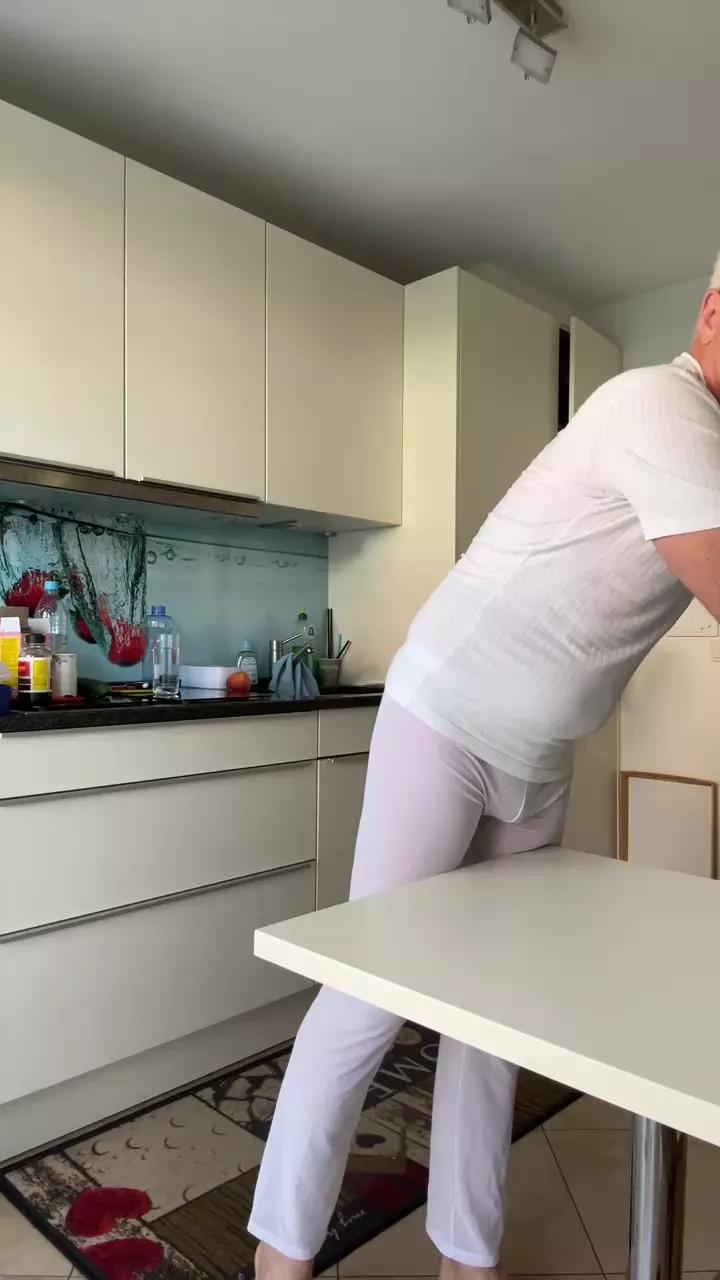 Strolch1707 on Cam4 