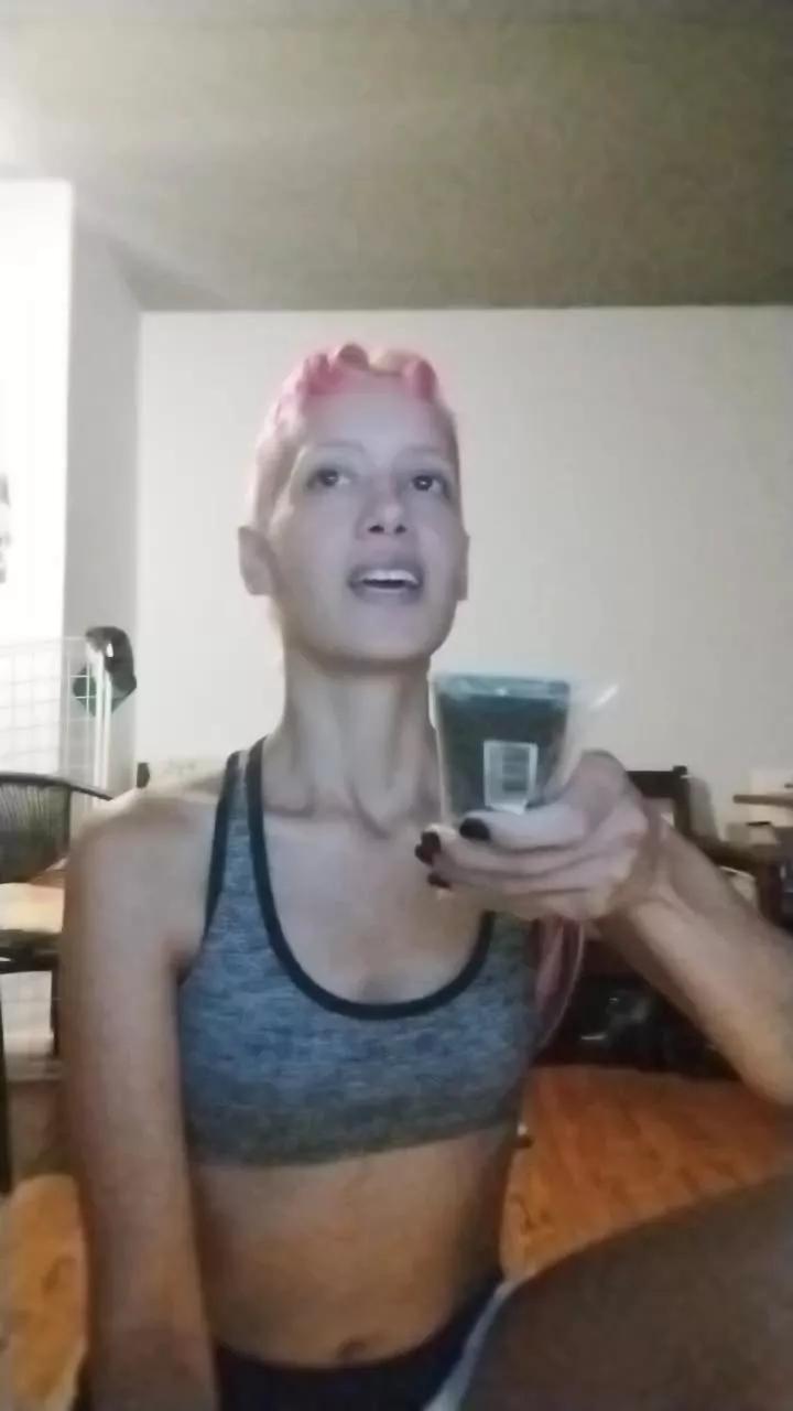Sugartitsbunny on Cam4 