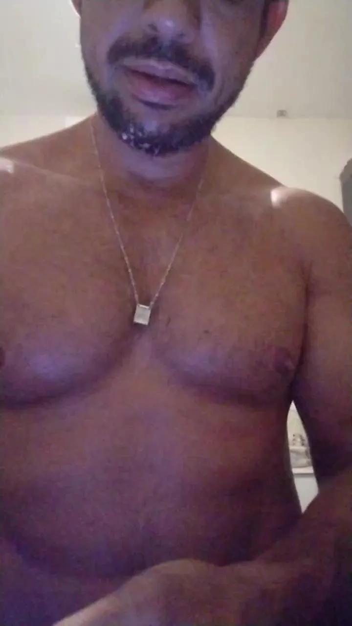 sunson69 on Cam4 
