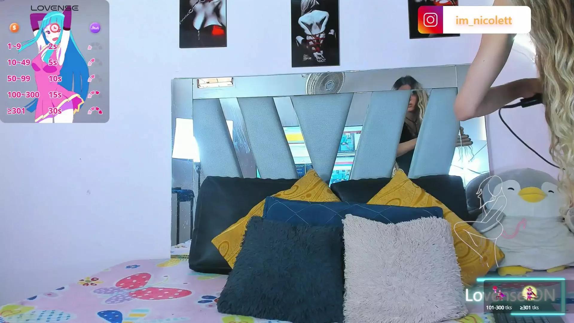 supradollx on Cam4 