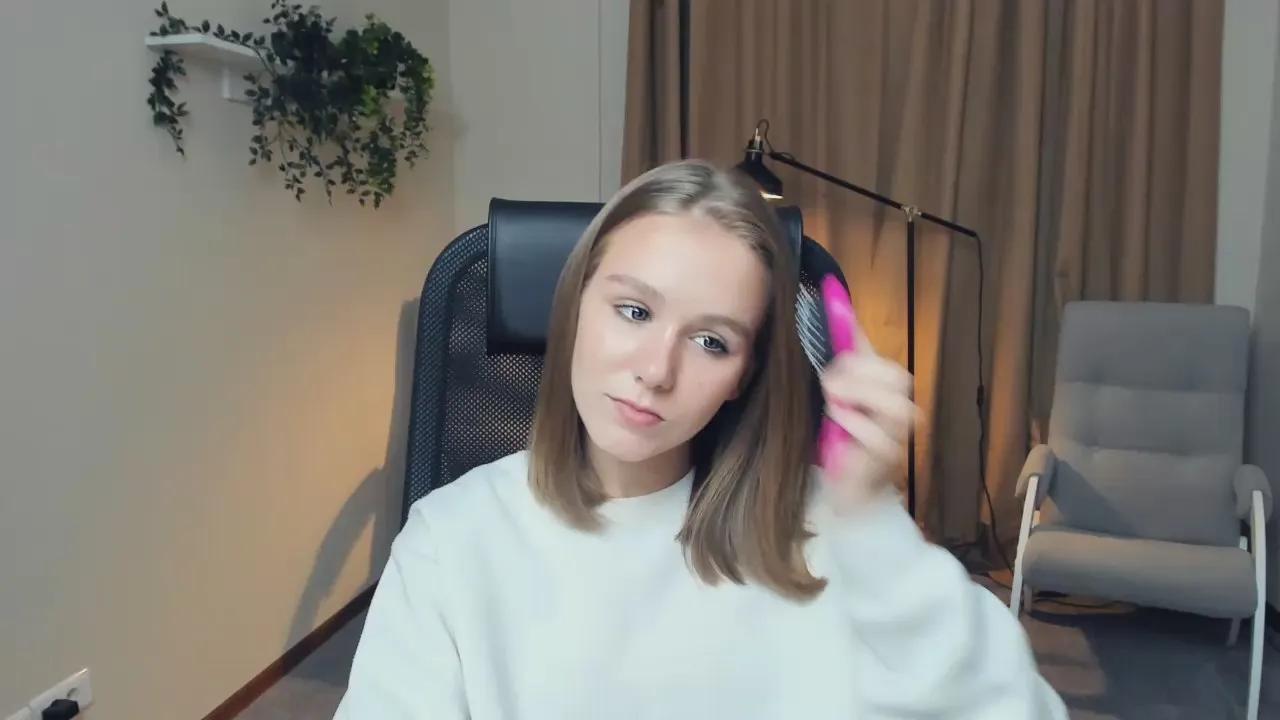 Offline SuzyTempelton on Cam4