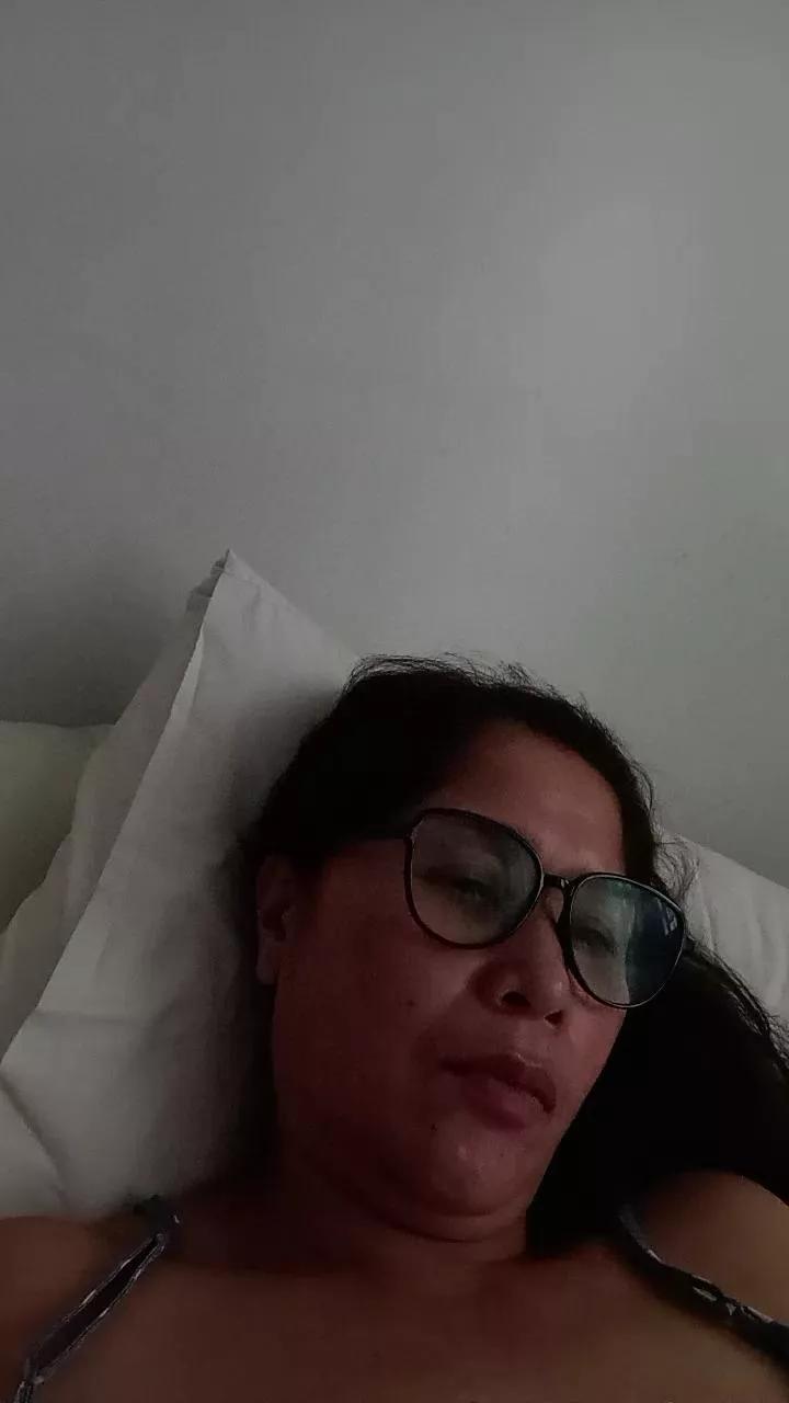 Sweetasian74 on Cam4 