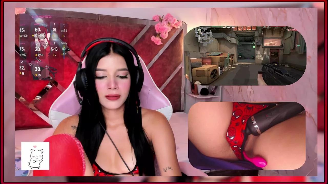 SweetieCloe on Cam4 