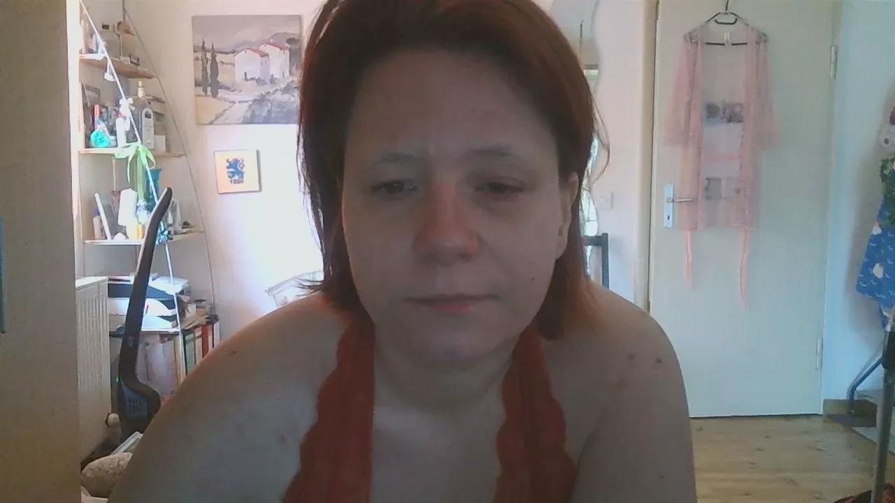 Offline sweetkisskate on Cam4