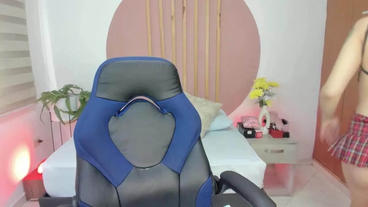 sweetpeach_20 on Cam4 