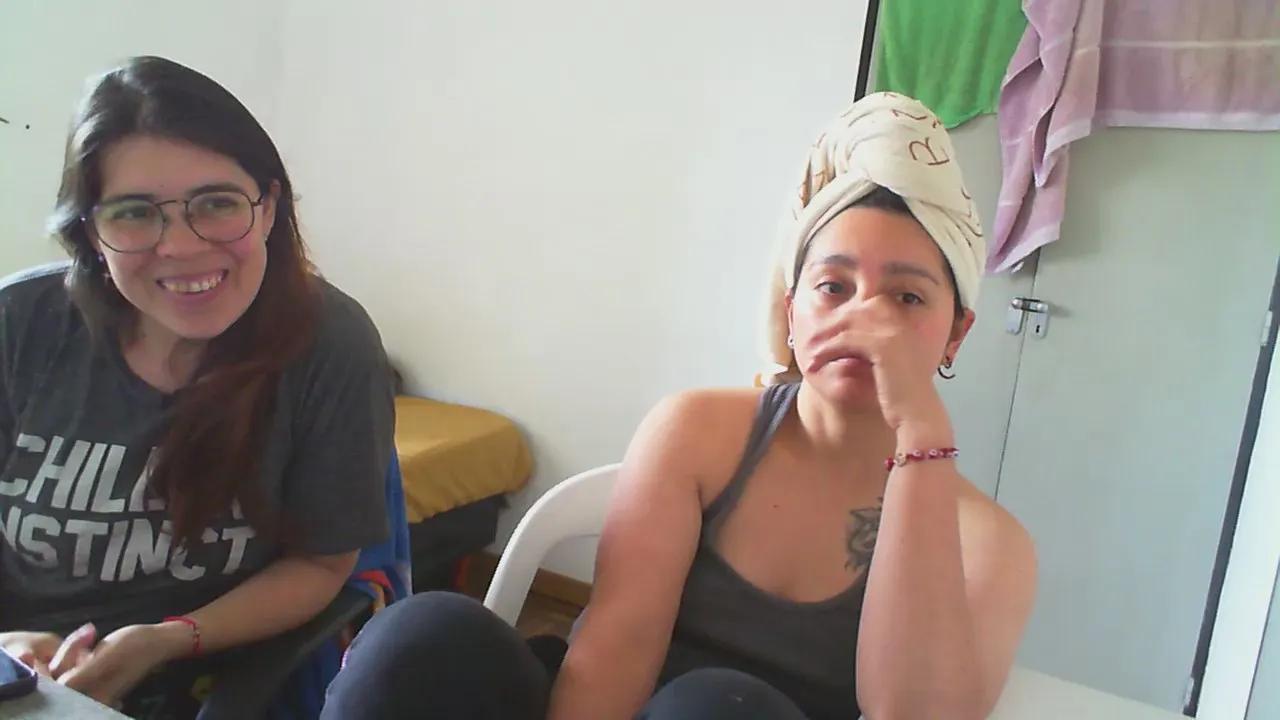 Offline sweetredhota on Cam4