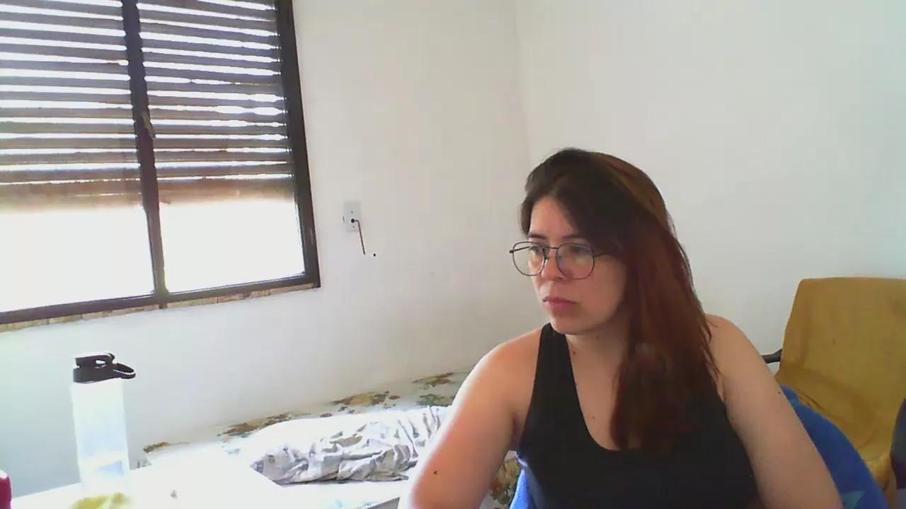 Offline sweetredhota on Cam4