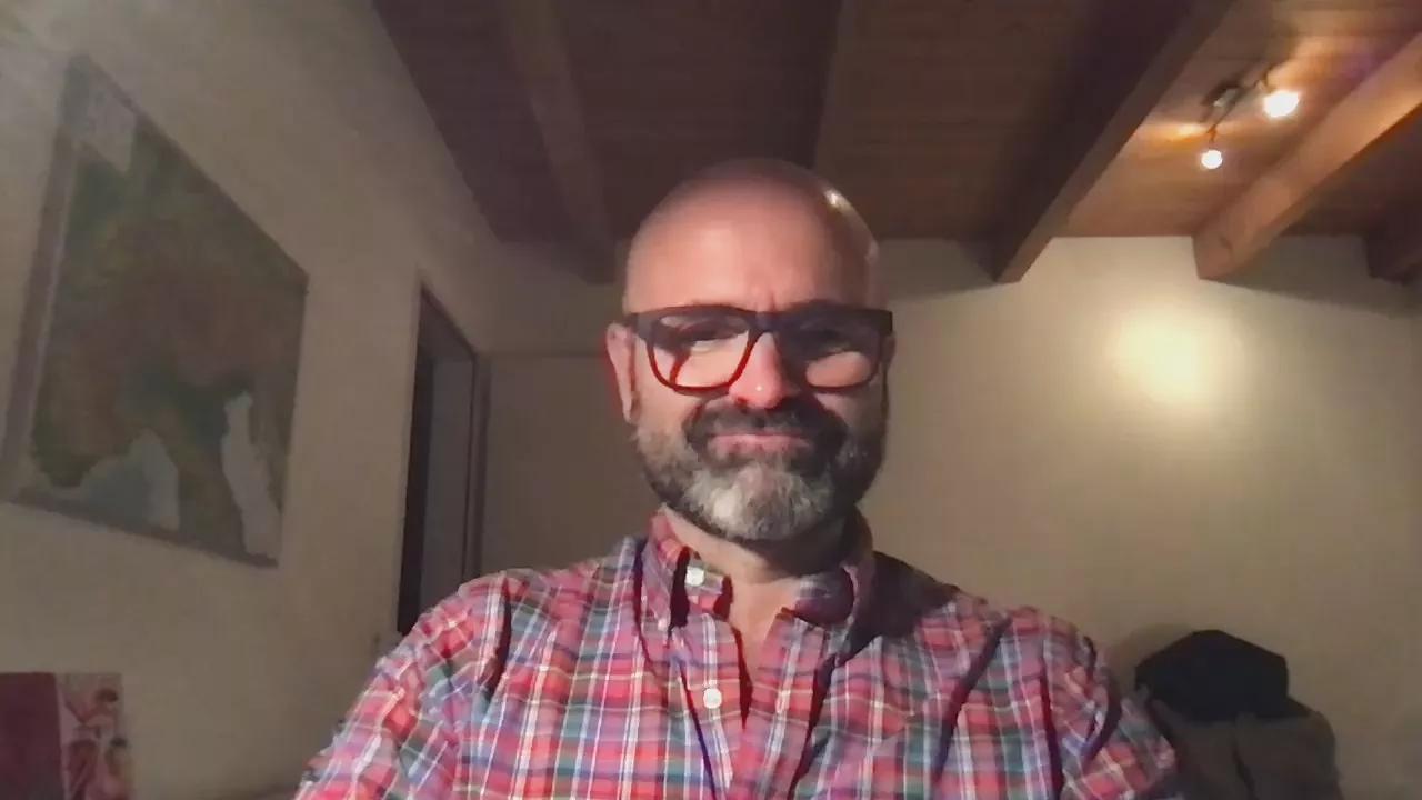 Offline Swiss_man_69 on Cam4