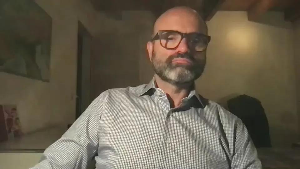 Offline Swiss_man_69 on Cam4