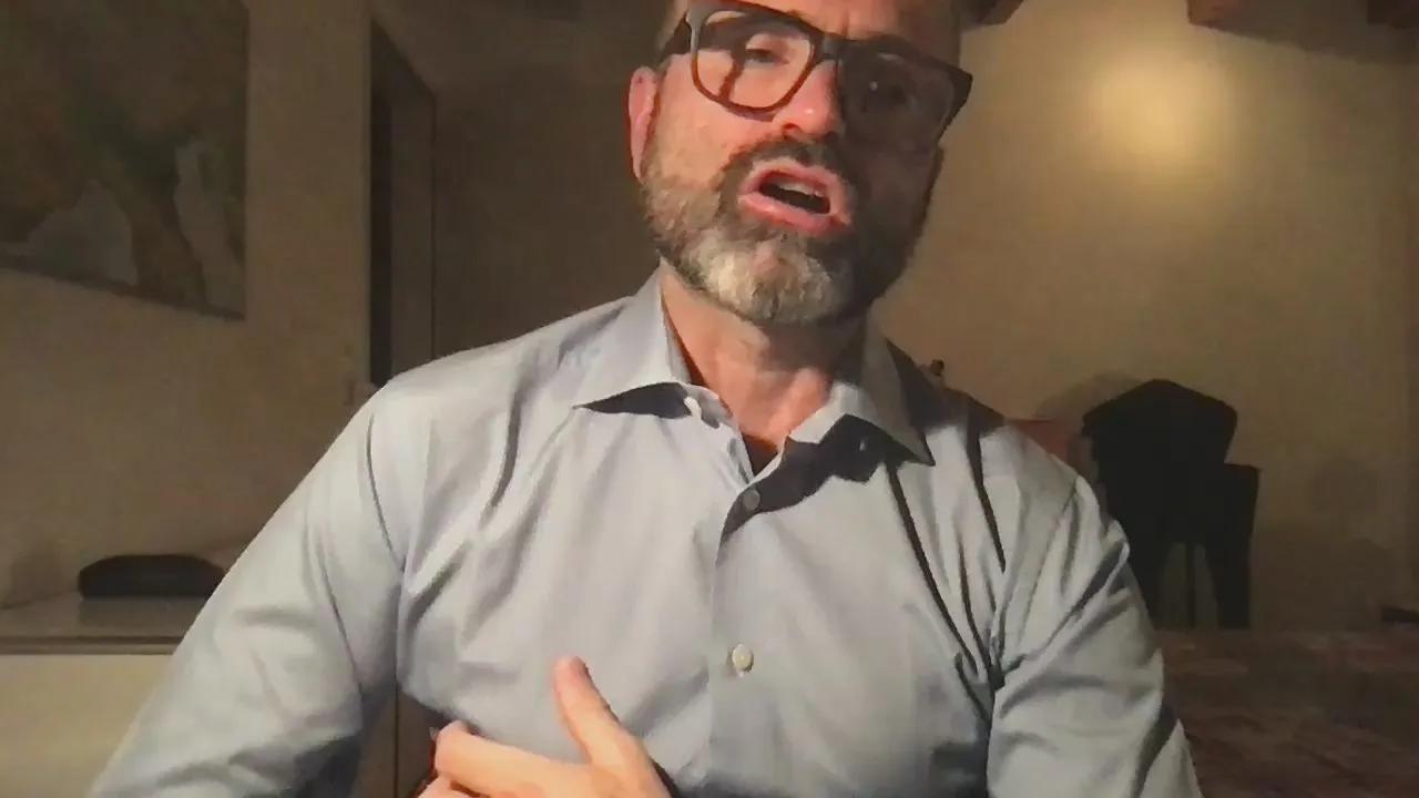 Offline Swiss_man_69 on Cam4