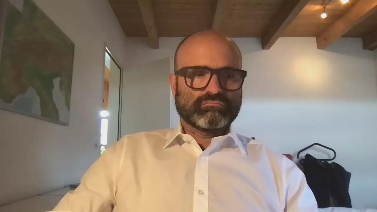 Offline Swiss_man_69 on Cam4