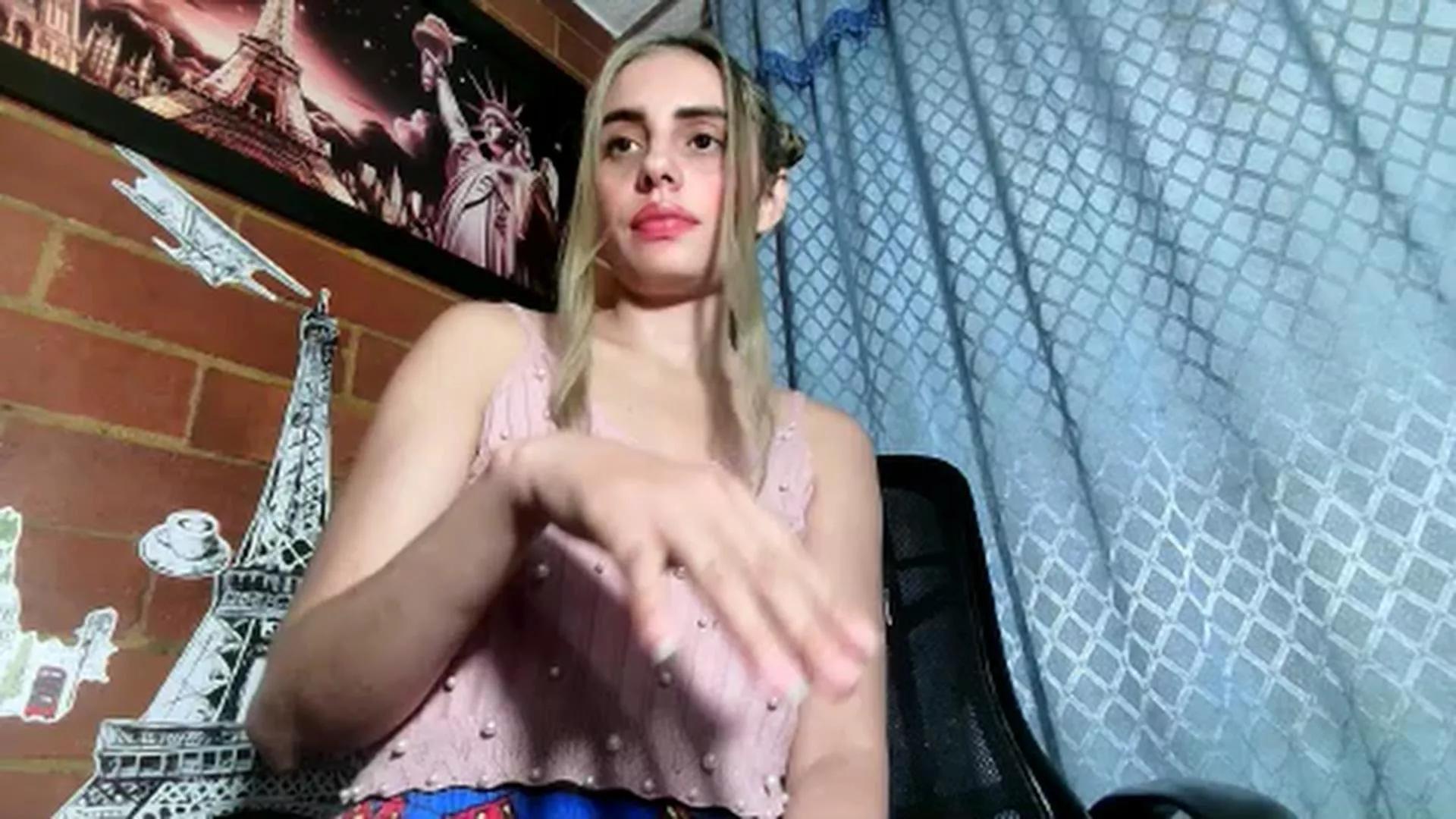 Sydney_Sw on Cam4 