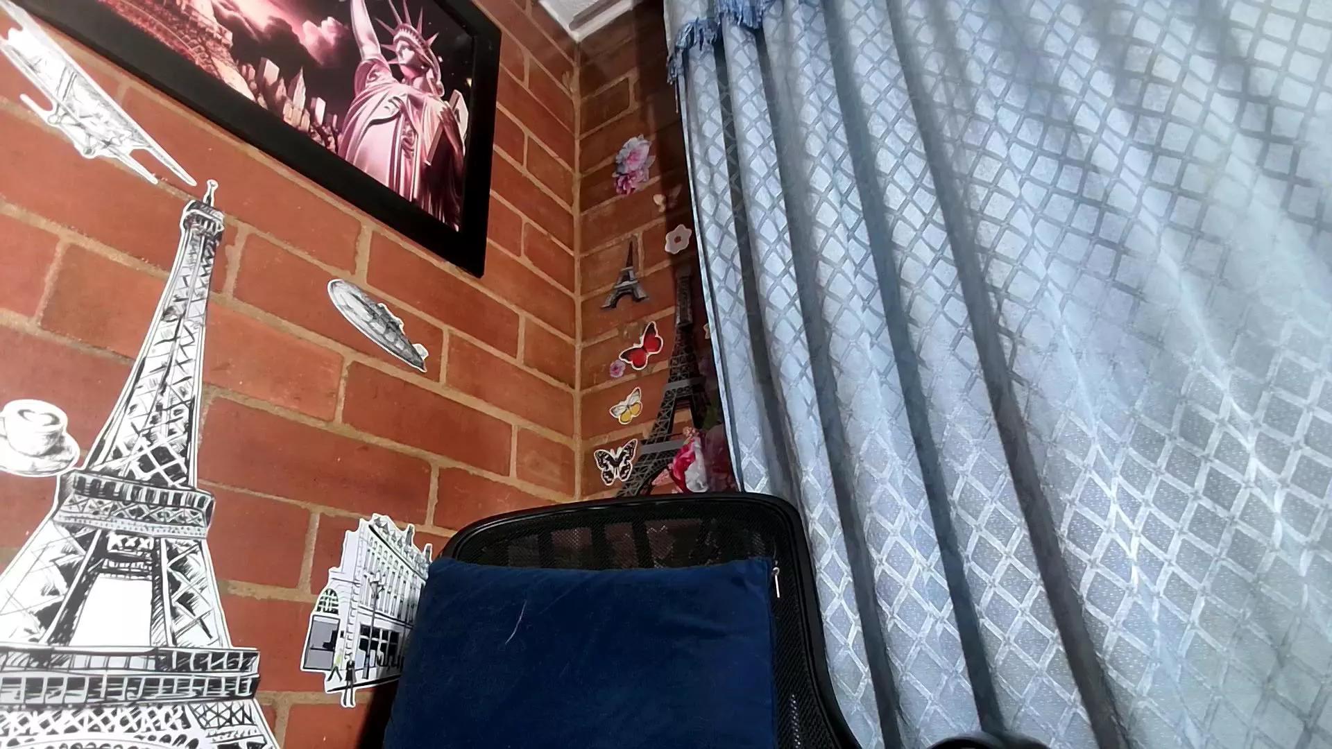 Sydney_Sw on Cam4 