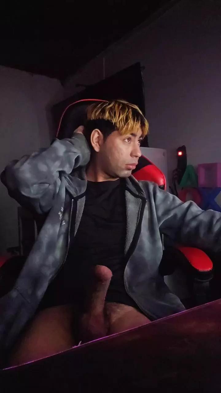 Takahashimk2 on Cam4 