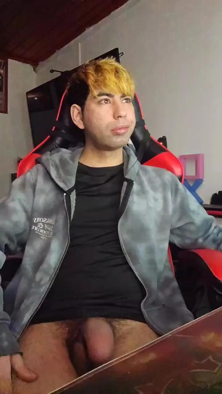 Takahashimk2 on Cam4 