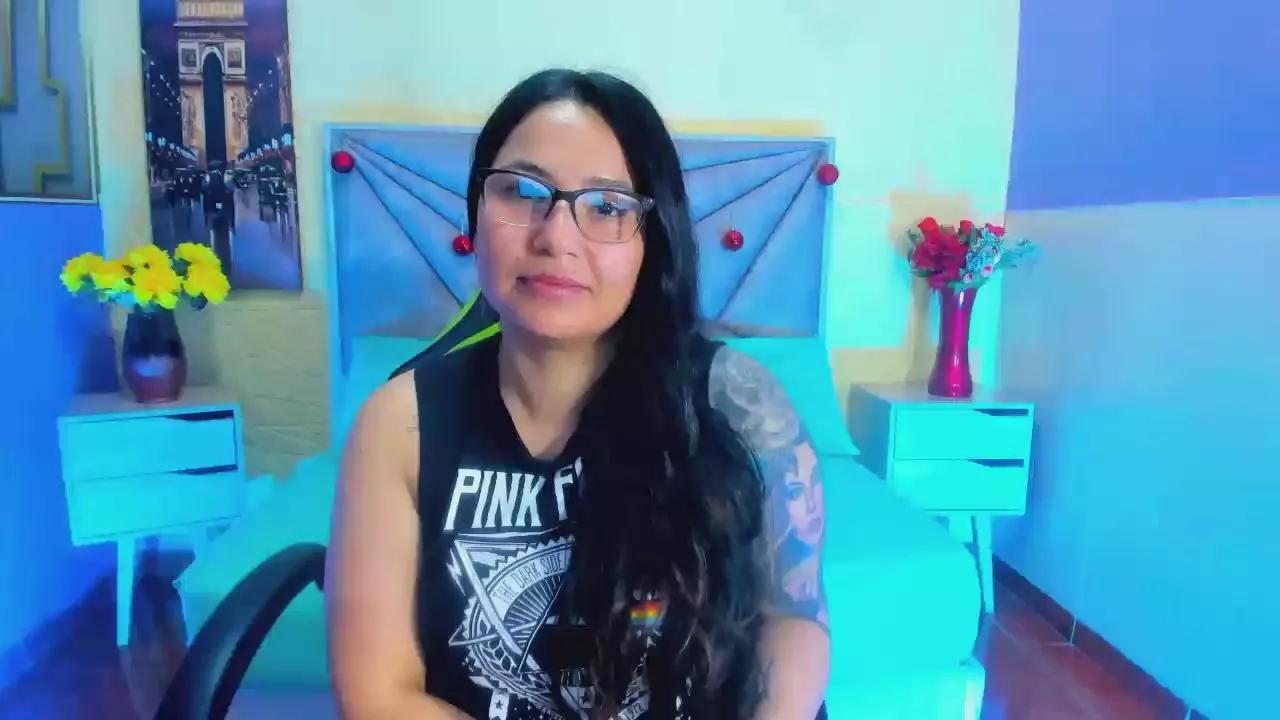 tamara_rouse1 on Cam4 
