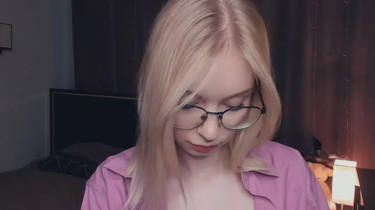 Freechat TandraNorum on Cam4