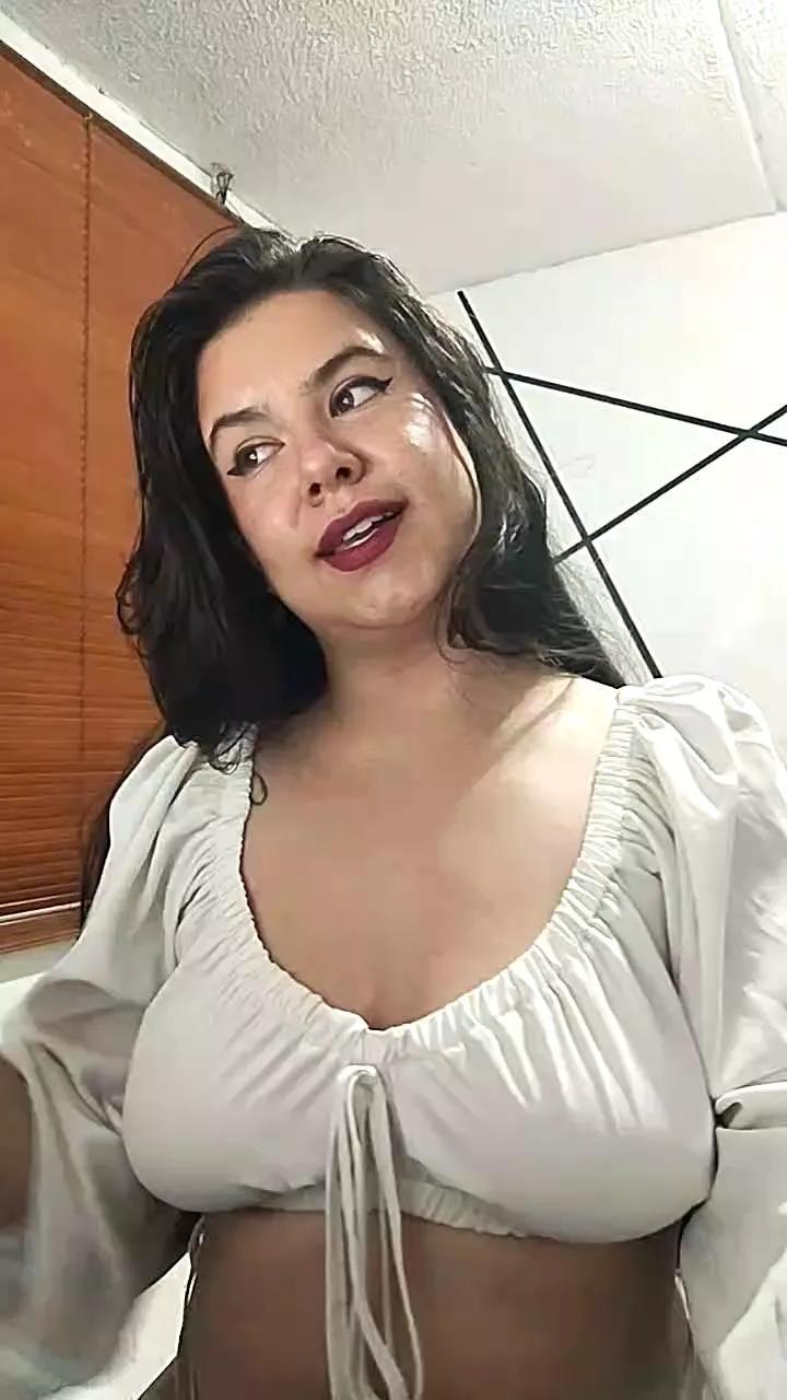 Tannia_Ford on Cam4 