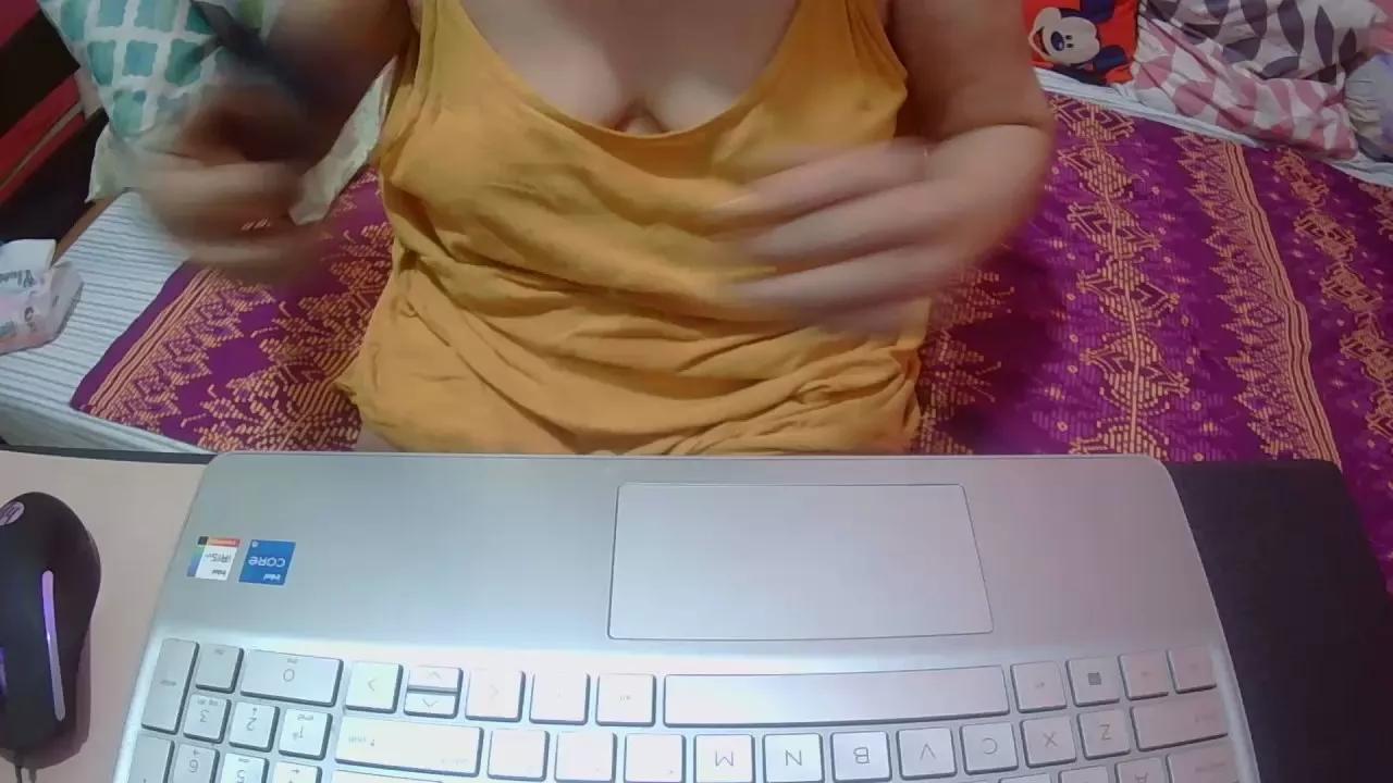 tastegranny on Cam4 
