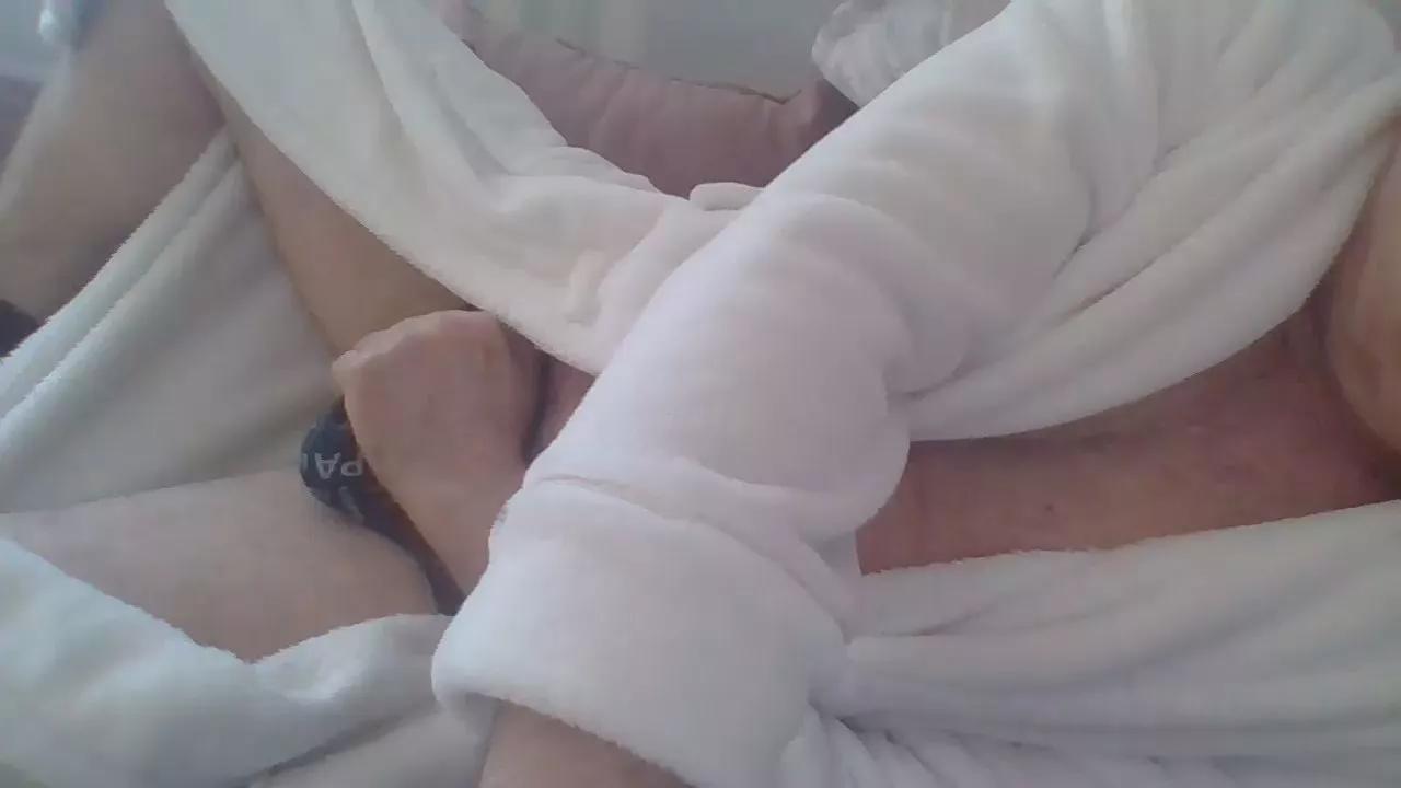 tayfan2022 on Cam4 