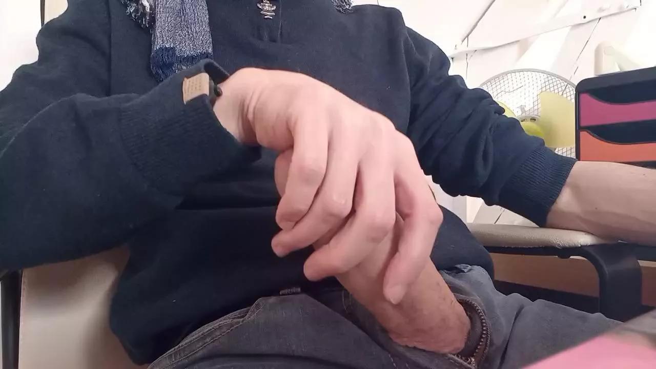 Tboner59 on Cam4 