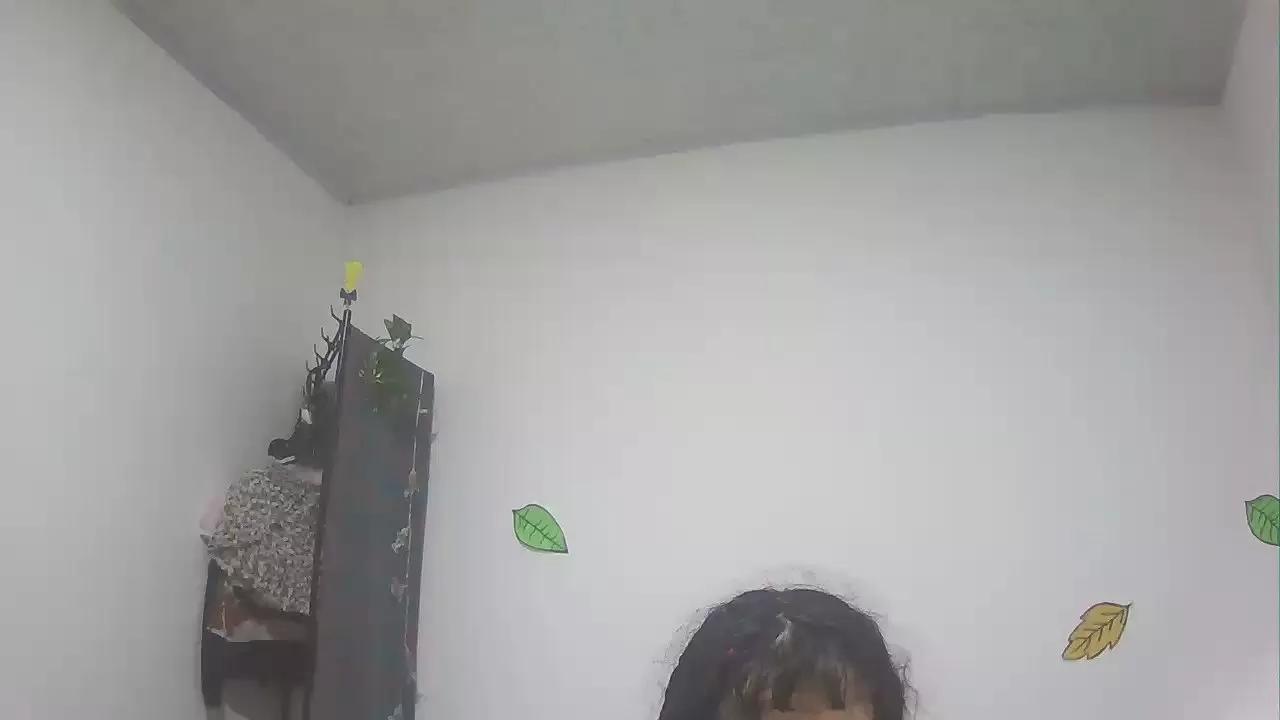 TeaFM on Cam4 