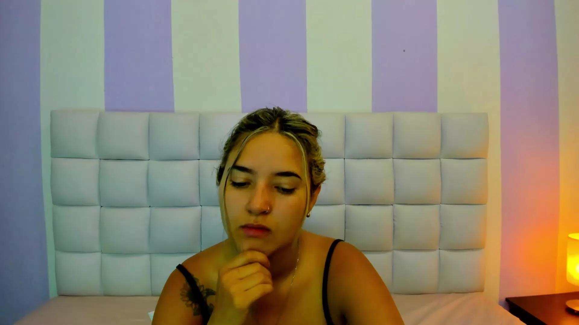 teresasroom_ on Cam4 