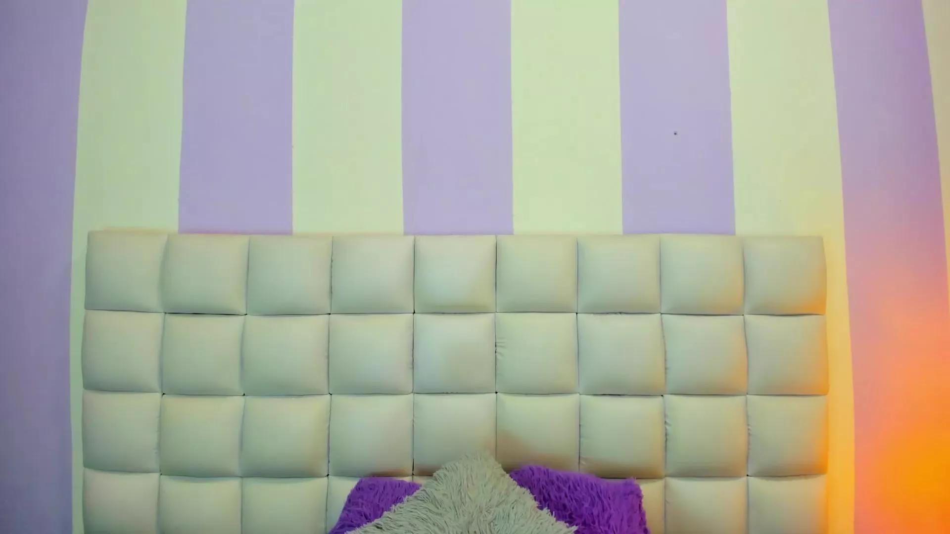 teresasroom_ on Cam4 