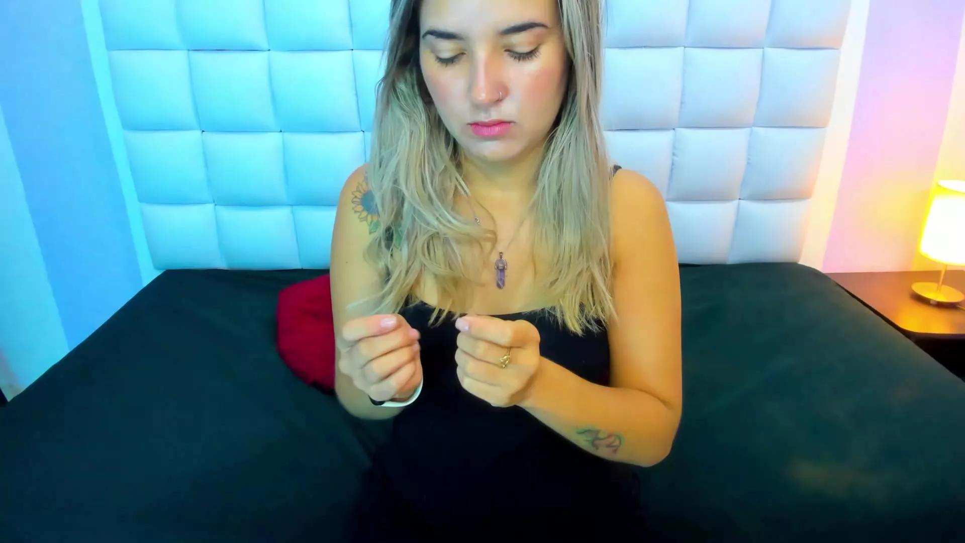 teresasroom_ on Cam4 